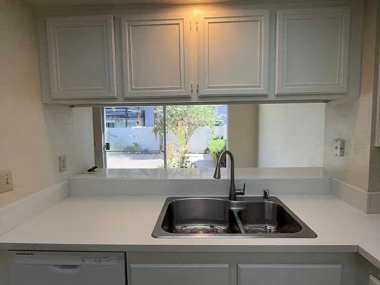 1302 Gina Dr — Photo 6