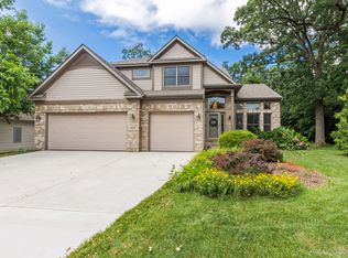 656 Indian Ridge Dr, Antioch, IL 60002