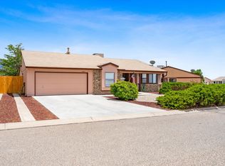 6383 Crow Rd NE, Rio Rancho, NM 87144