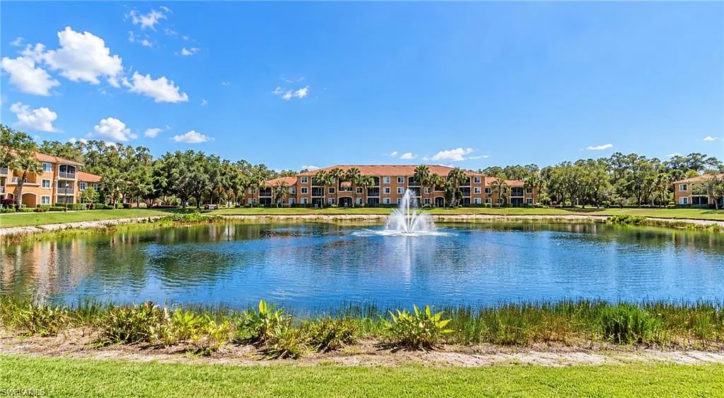 1810 Florida Club Cir — Photo 2