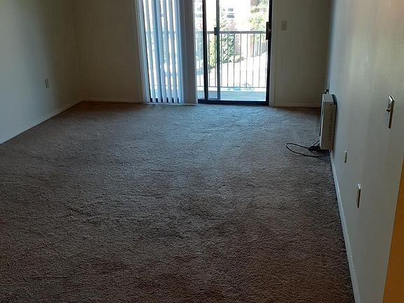 4th image of 40 Stenton Ave APT 208