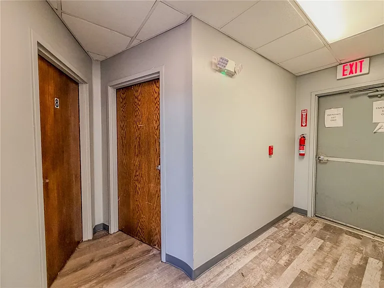 548 Hansen Ave #9 — Photo 18