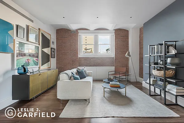 Sold by Leslie J. Garfield | media 7