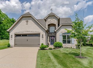 1136 Greens Dr, Simpsonville, KY