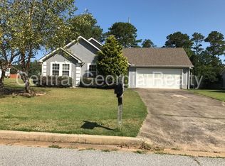 300 Woodland Ridge Cir, Covington, GA 30016