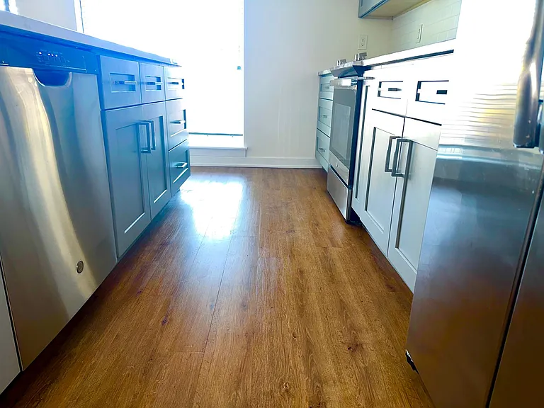 331 E Girard Ave #2 — Photo 6