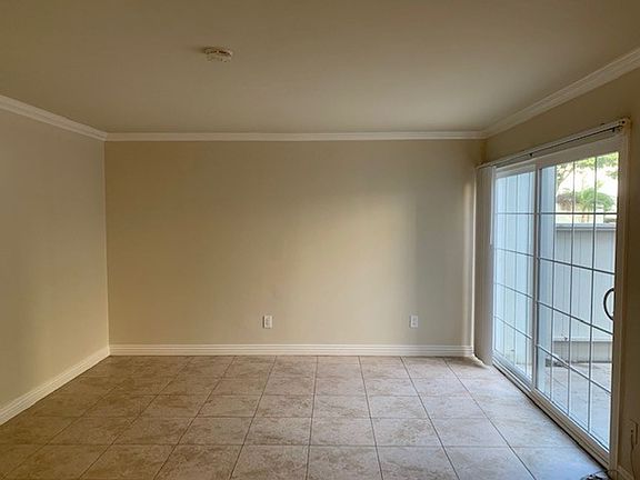 3rd image of 4862 Kona Dr APT D