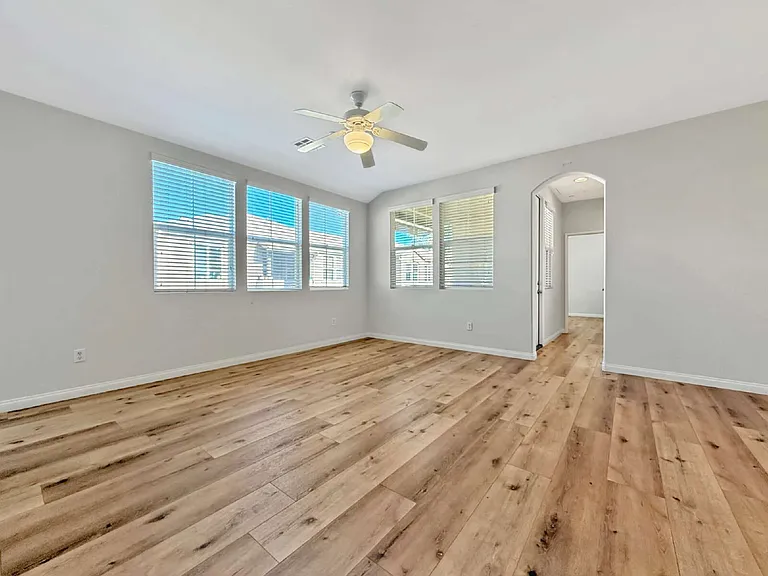 25431 Wharton Dr — Photo 11
