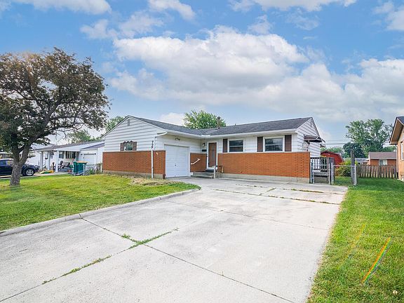 2nd image of 725 Brookdale Dr