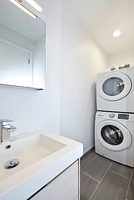 Rented by Bold New York | media 24