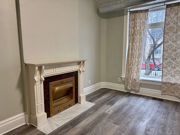 3rd image of 1345 N Maplewood Ave Unit 1