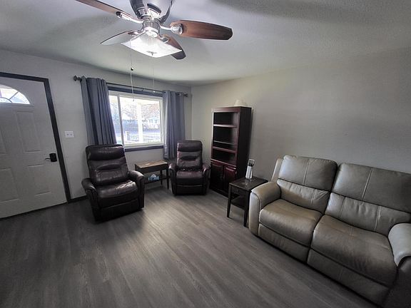 2nd image of 215 W Summit St