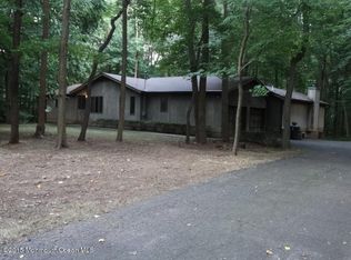 844 Church Ln, Middletown, NJ 07748