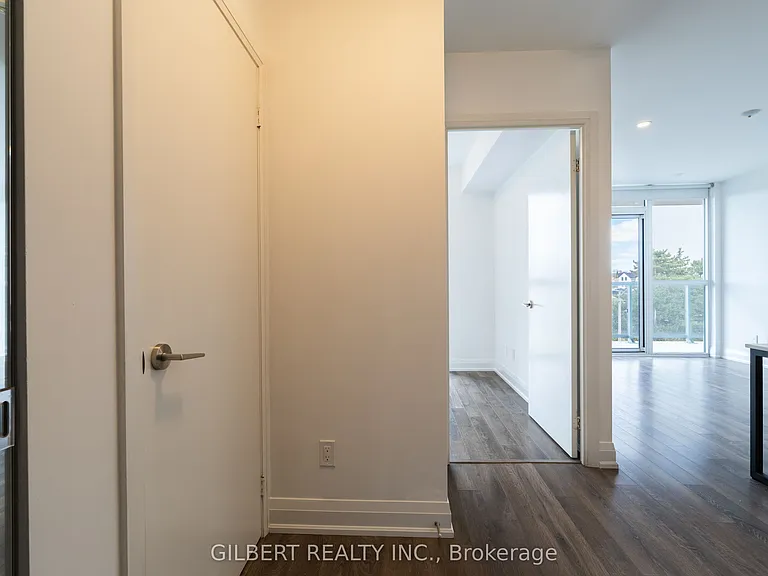 1461 Lawrence Ave W #404 — Photo 8