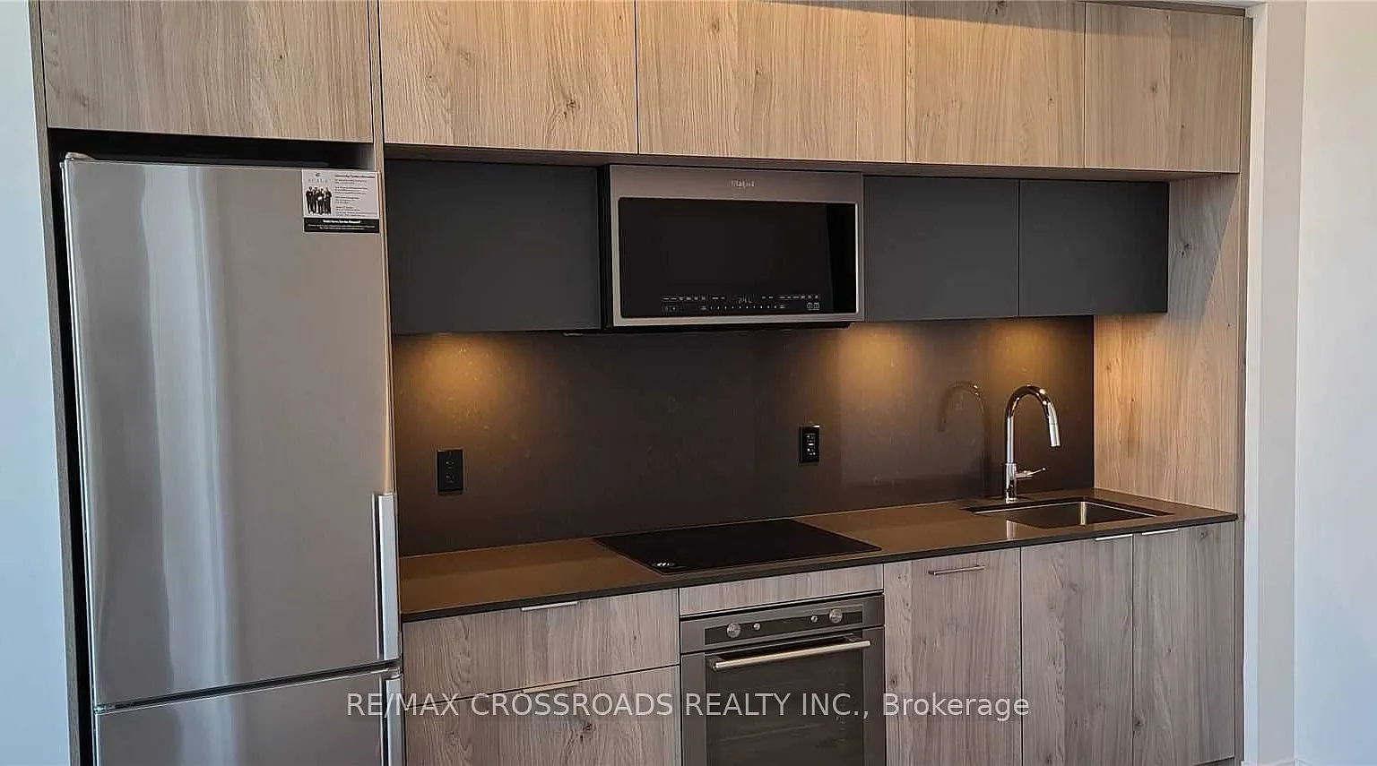 2 bed, $2,550 — Photo 4