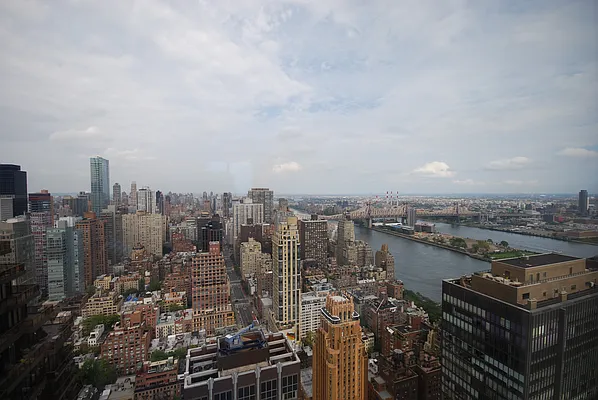 Rented by Luxury Habitat | media 27