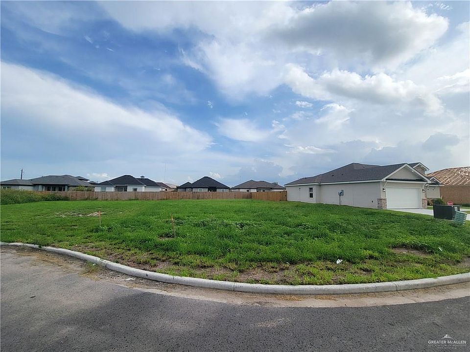 2nd image of 109 Janet Cir S