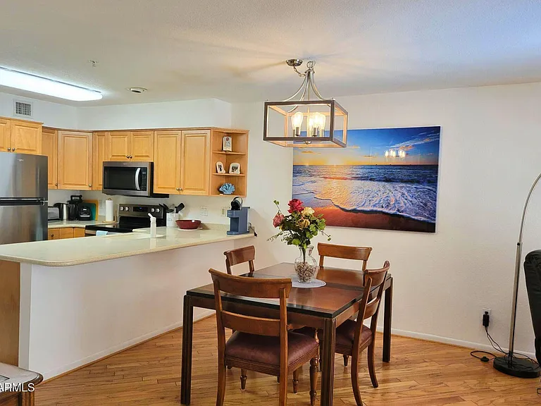 10080 E Mountain View Rd #127 — Photo 6