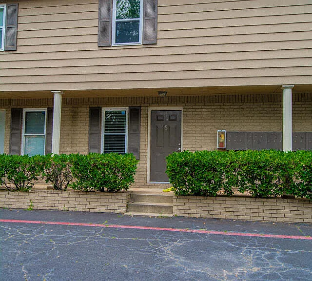 8120 W Markham St #5 — Photo 35