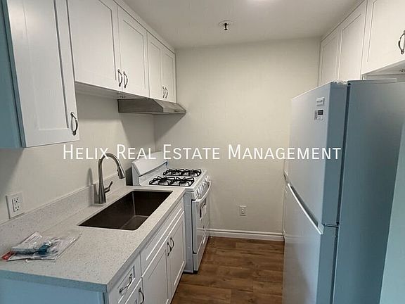 4th image of 839 N Summit Ave APT 3