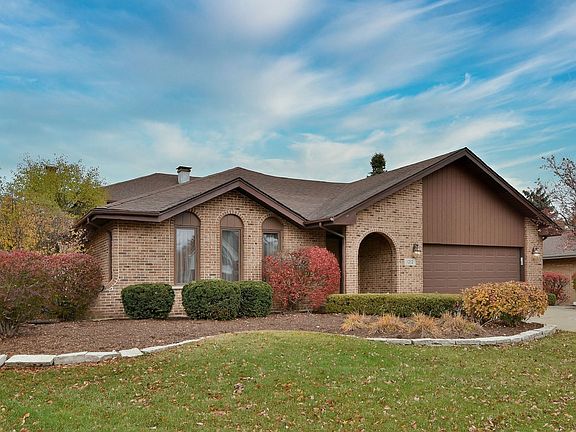 2nd image of 1212 Chesham Ct