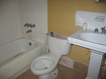 2nd image of 399 SW 13th Pl APT 612
