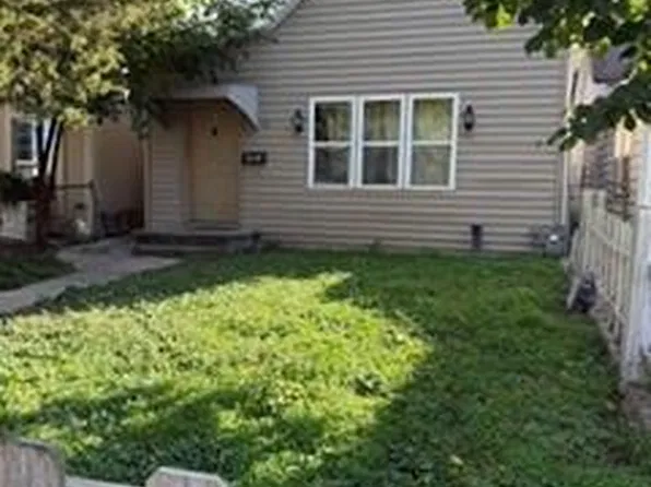 1043 Hasbrook Ave, Kansas City, KS 66105