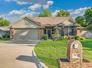 908 NE Pheasant Ln, Lawton, OK 73507