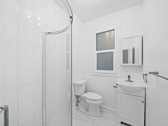 4th image of 1290 Jackson St #5