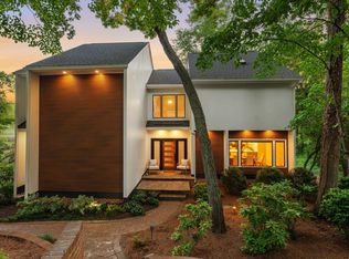 8 De Braham Ct, Greenville, SC 29605