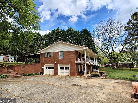 3rd image of 430 Athens Rd