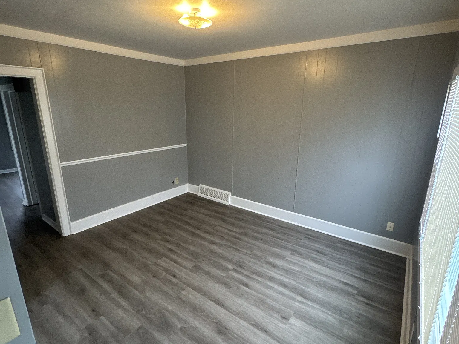 2 bed, 825 sqft, $1,400 — Photo 3
