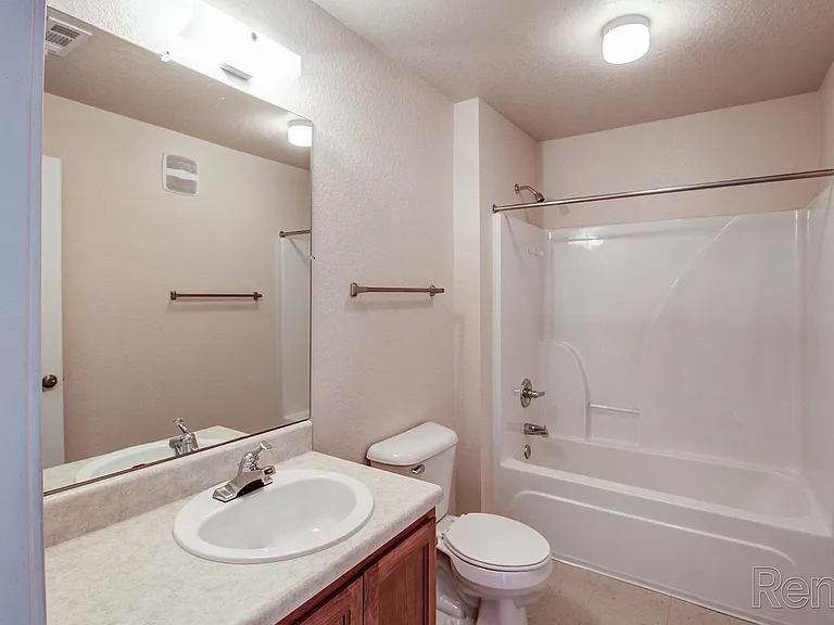 Holston Ridge Apartments — Photo 11
