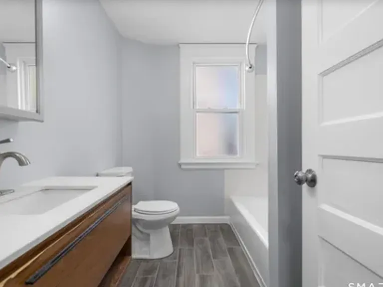 11 Young St #1 — Photo 11