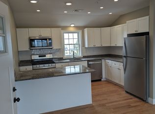 207 Winthrop St APT 3, Quincy, MA 02169