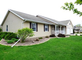3051 Jaguar Ln, Green Bay, WI 54313
