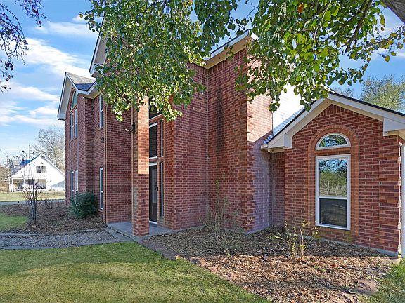 3rd image of 4470 County Road 2208
