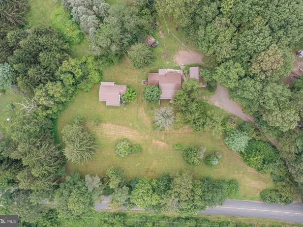 199 S State Rd, Barnesville, PA 18214