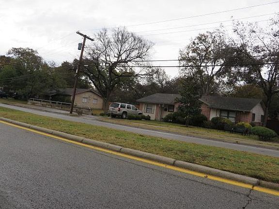 4th image of 418 Oriole Blvd