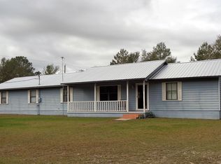 227 Mirror Lake Dr, Interlachen, FL 32148