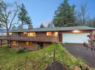 18605 Oatfield Rd, Gladstone, OR 97027