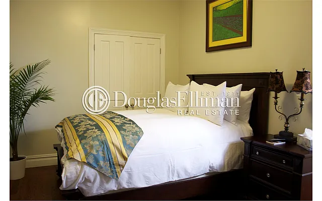 Rented by Douglas Elliman | media 20