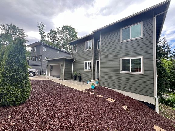 2nd image of 514 Fielding Ct