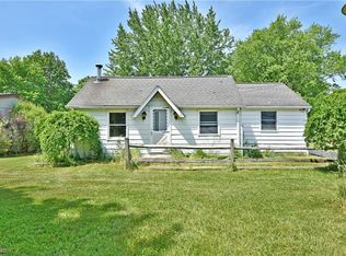 5848 Risher Rd, Leavittsburg, OH 44430
