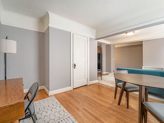 3rd image of 15 E Kirby St APT 224