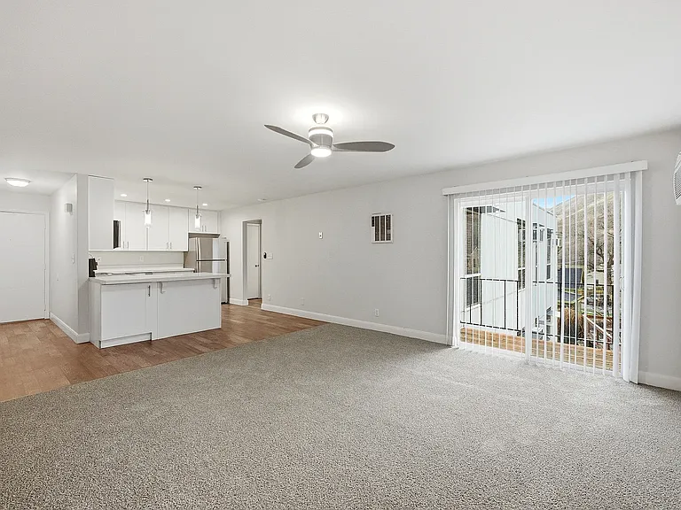 172 W Clinton Ave #105 — Photo 2
