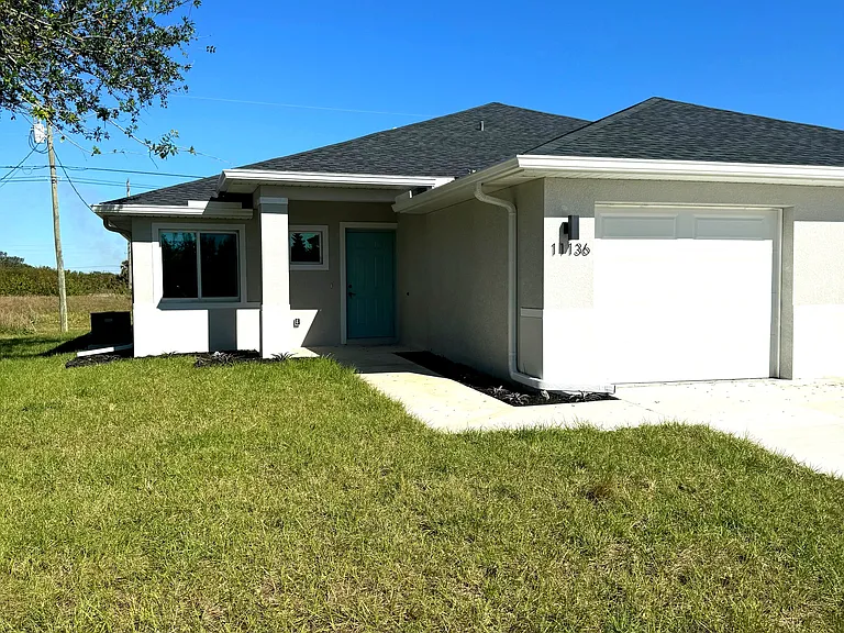 11138 Pendleton Ave — Photo 3