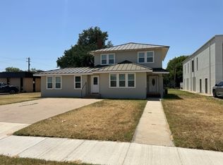 1217 S Abe St, San Angelo, TX 76903