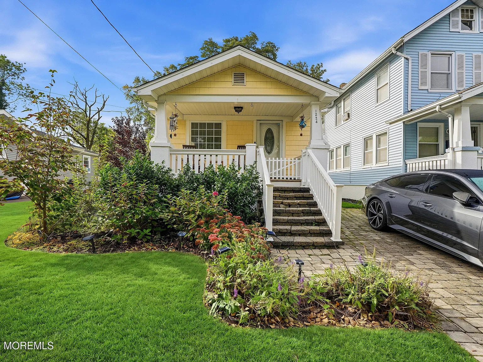 2 bed, $3,200 — Photo 2
