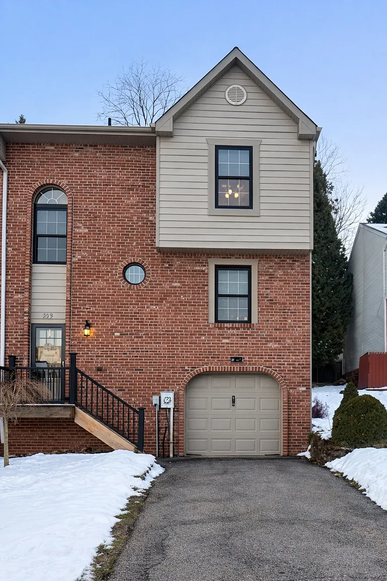 159 Villa Dr photo 1